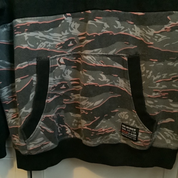 Young & Reckless hoodies Youth large - Picture 3 of 8